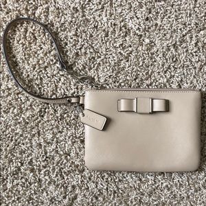 Coach wristlet beige